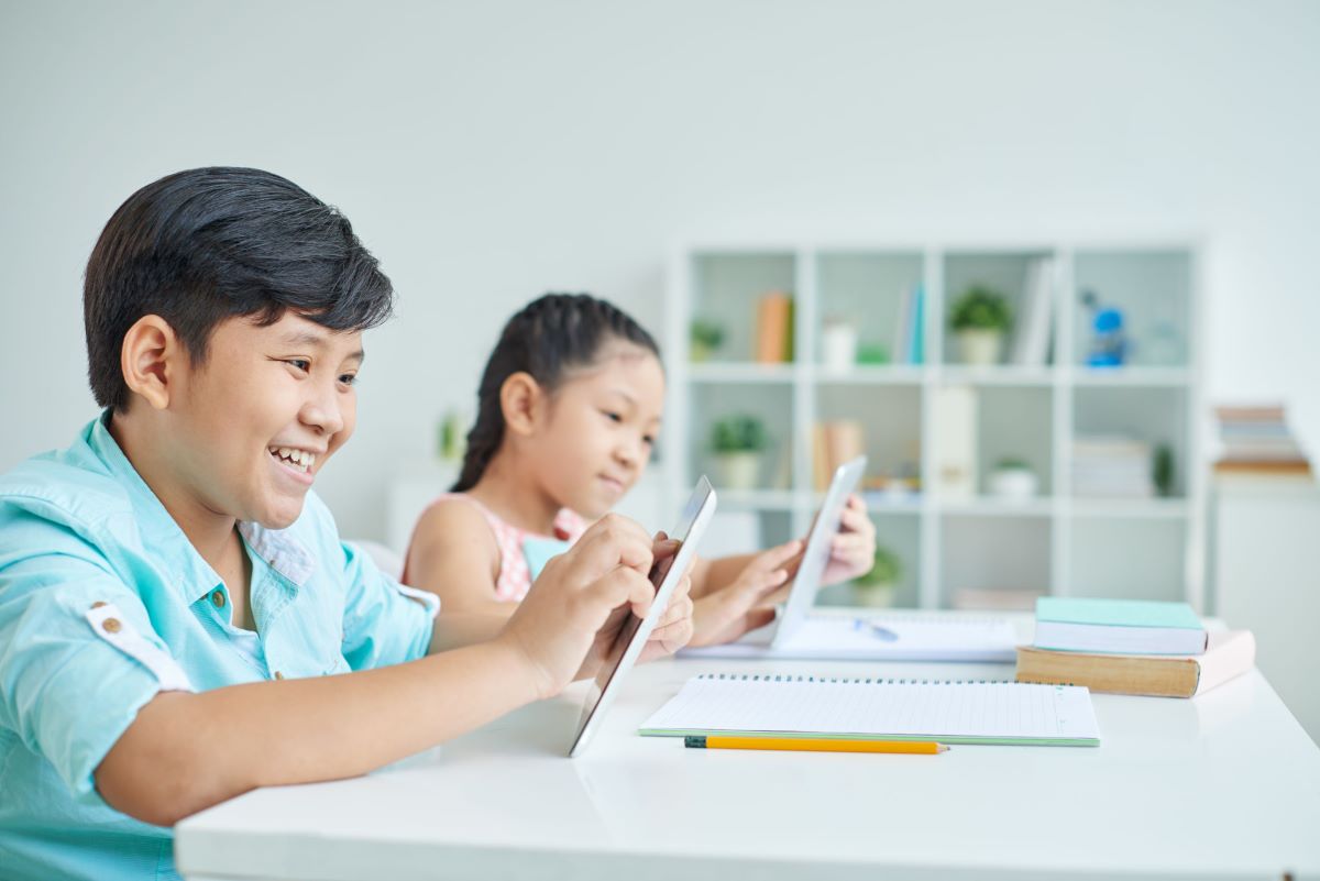 5 Aplikasi Belajar Online Pilihan Terbaik Saat #DiRumahAja